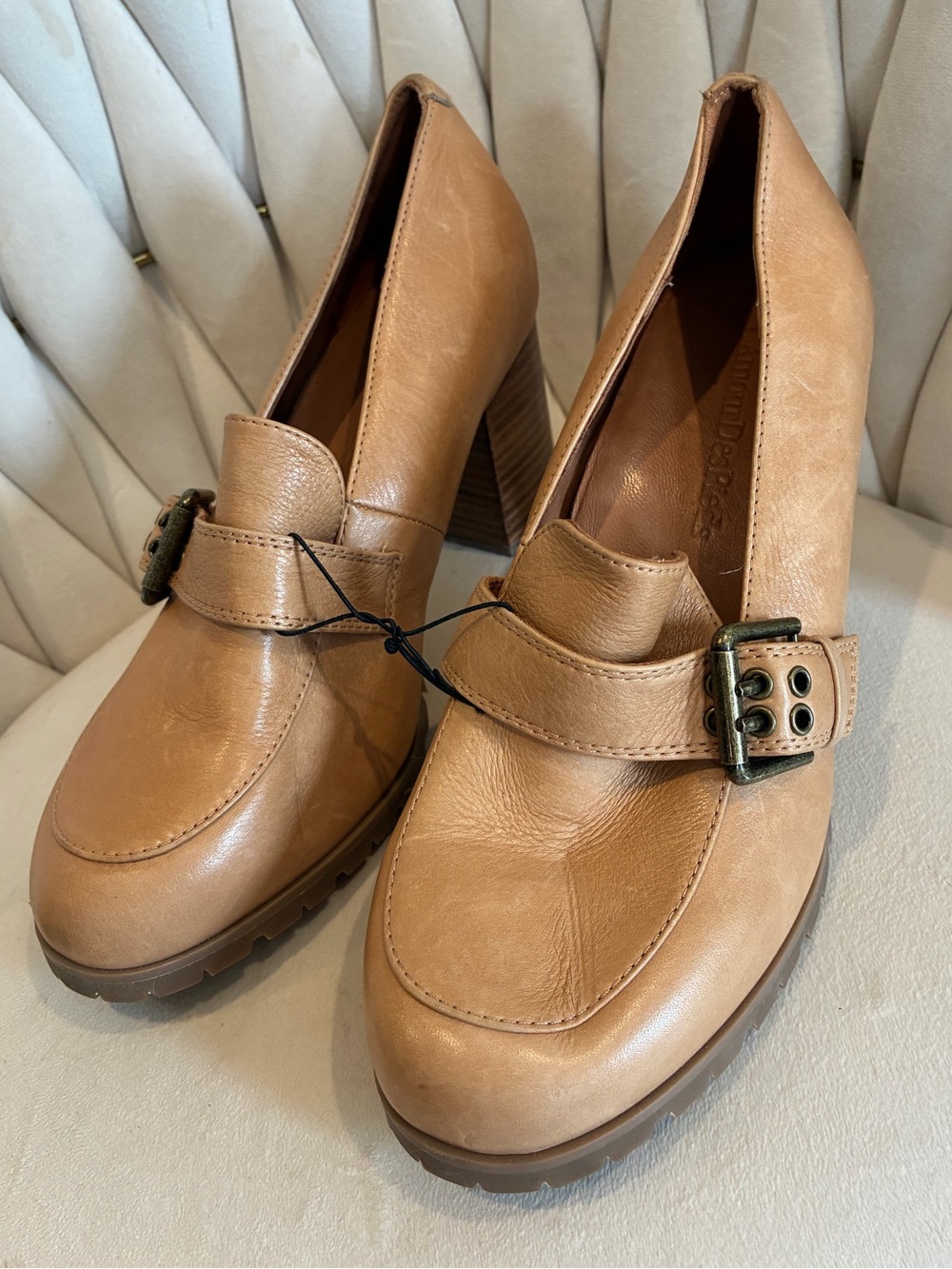 Women's Buckle Loafer Heels in Tan Leather